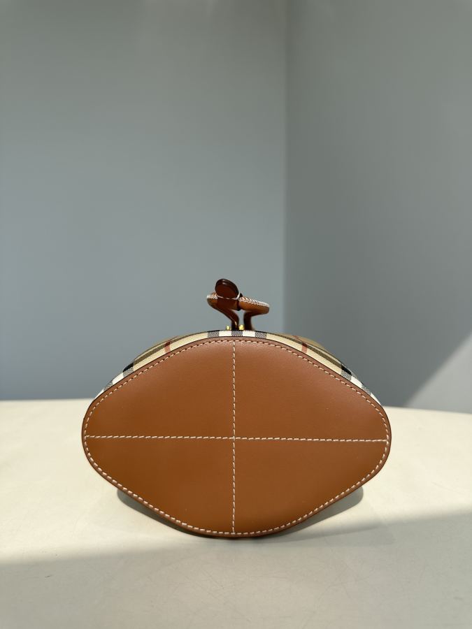 Burberry bag B Series TB Series Vintage + Thomas Burberry 18 5 X16 5 X11cm — 1:1 Replica — photo 7