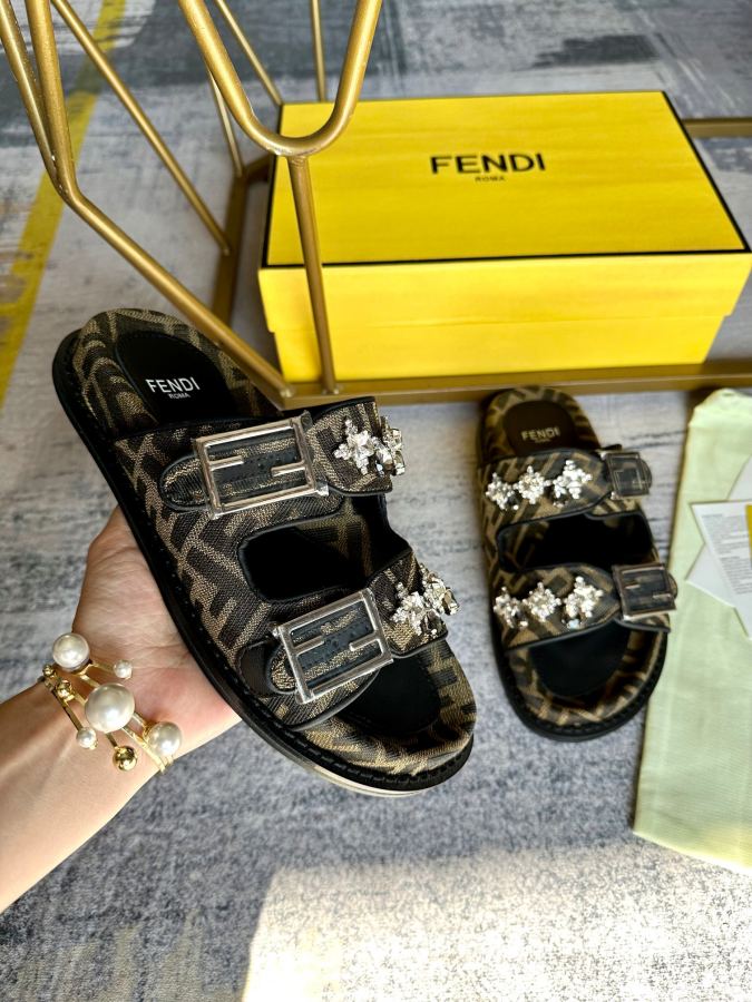 Fendi women's shoes FENDI FF 35-45 — AAA Quality Replica