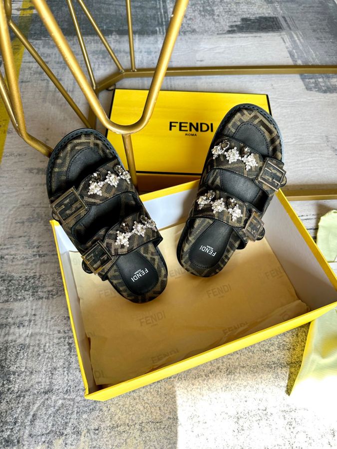 Fendi women's shoes FENDI FF 35-45 — AAA Quality Replica — photo 5
