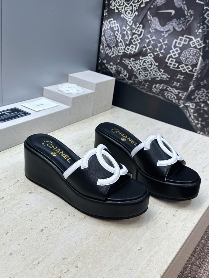 CHANEL women's shoes CHANEL Chanel2026 New C logo — 1:1 Replica