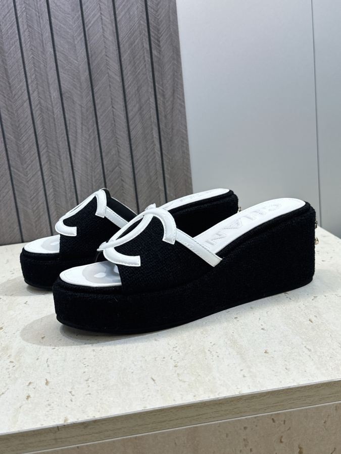 CHANEL women's shoes CHANEL Chanel2026 New C logo — 1:1 Replica For Sale — photo 5