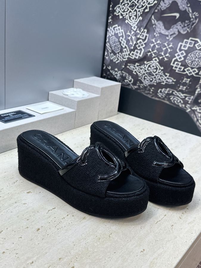 CHANEL women's shoes CHANEL Chanel2026 New C logo — 1:1 Replica