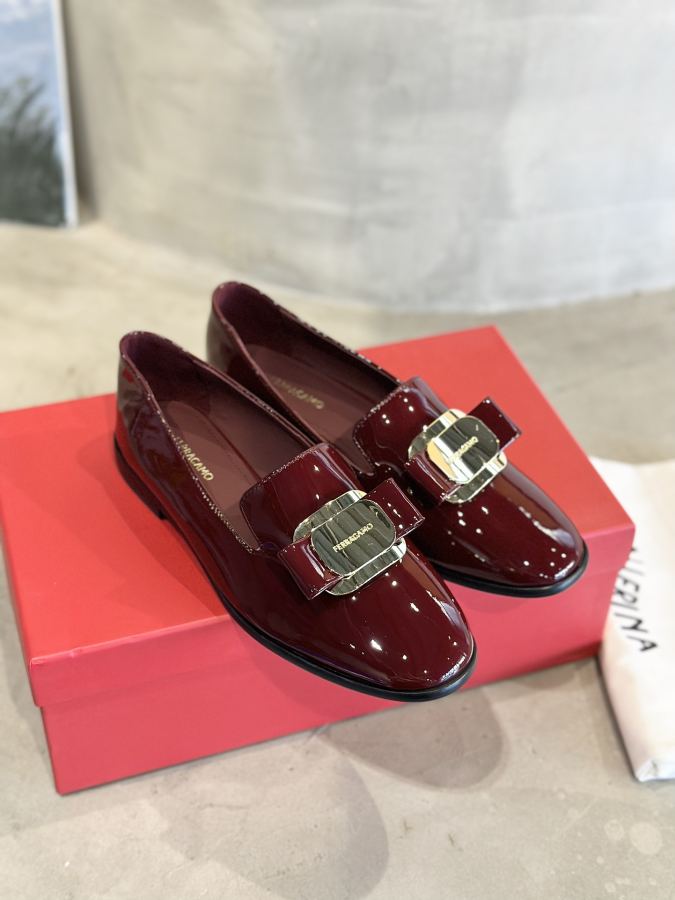 Ferragamo women's shoes Zhang Junning's same style loafers — AAA Quality Replica — photo 3