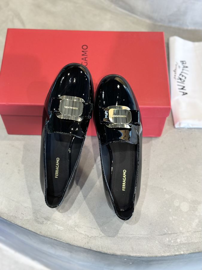 Ferragamo women's shoes Zhang Junning's same style loafers — 1:1 Replica — photo 5
