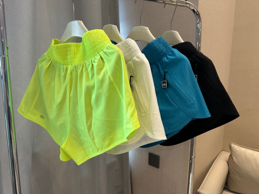 Alo Shorts Alo yoga Women's — 1:1 Replica — photo 4