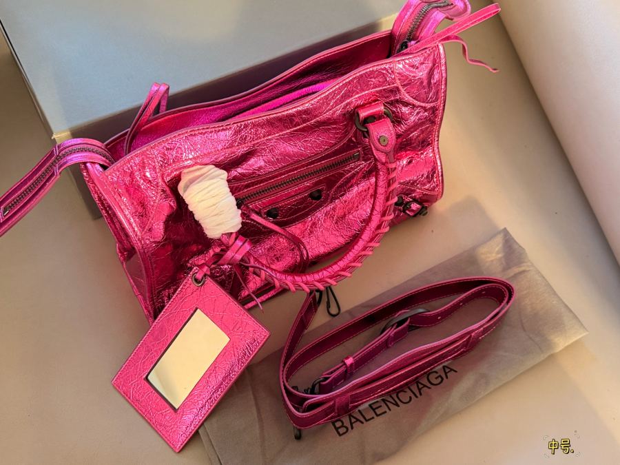 Balenciaga bag Comes with box: first layer of cowhide leather — 1:1 Replica — photo 8