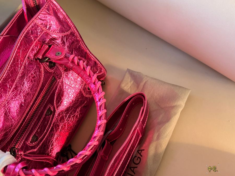 Balenciaga bag Comes with box: first layer of cowhide leather — 1:1 Replica — photo 4