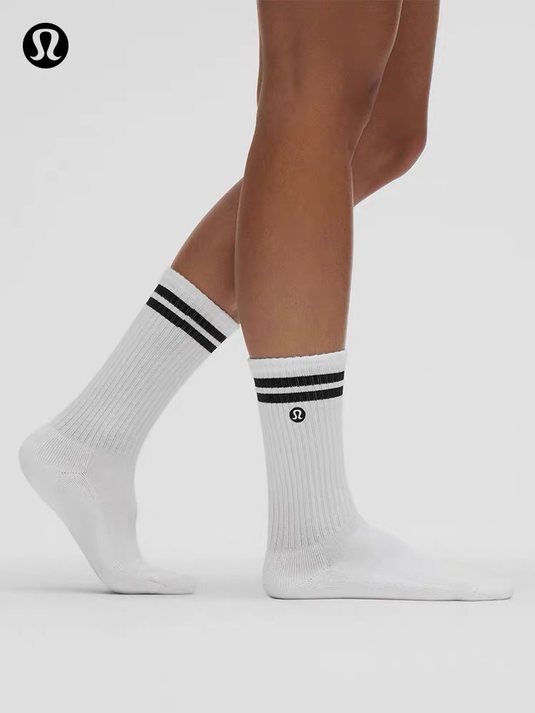 Lulu accessories A single pair of their socks costs more than 100! — 1:1 Replica For Sale — photo 2