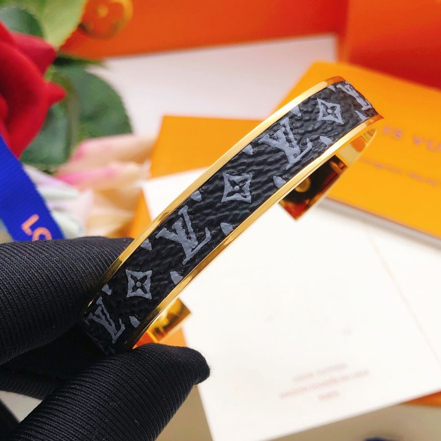 Louis Vuitton Jewelry LSZ0040 — AAA Quality Replica — photo 6