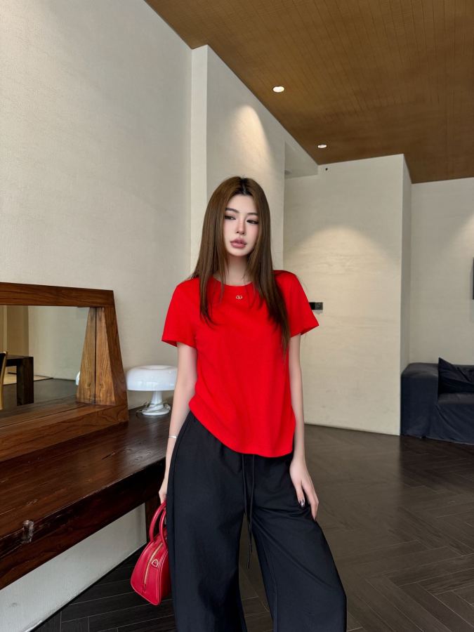 Valentino Women VALENTIN* *2026 New T + Logo OK SML — Premium Replica