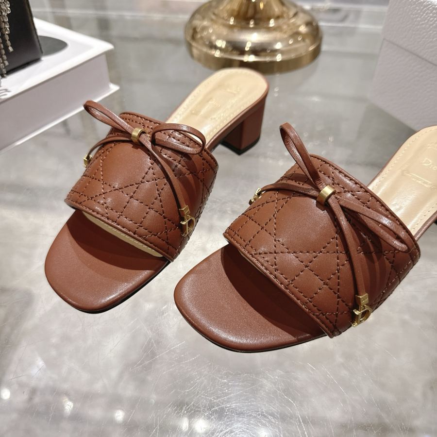 Фабрика женской обуви Dior — photo 7