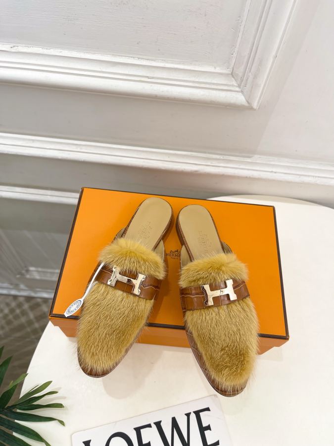 Sapatos femininos Hermes 𝐇𝐄𝐑𝐌𝐄* Hermès 25𝐬𝐬