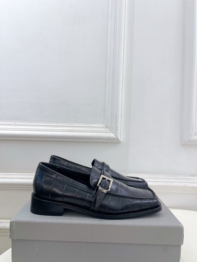 Balenciaga Women's Shoes Balenciaga | 26𝐬𝐬 — AAA Quality Replica — photo 2