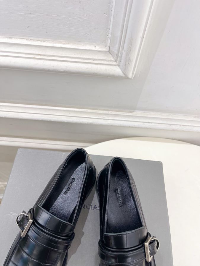 Balenciaga Women's Shoes Balenciaga | 26𝐬𝐬 — AAA Quality Replica — photo 8