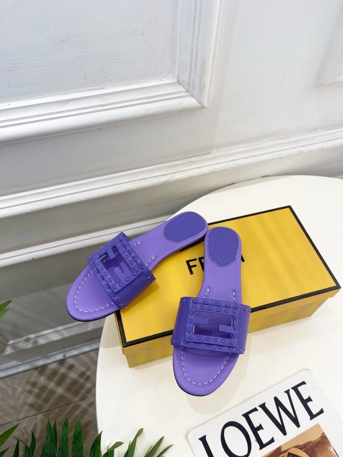 Fendi women's shoes 𝐅𝐄𝐍𝐃𝐈 | Fendi 26𝐬𝐬 — 1:1 Replica — photo 5