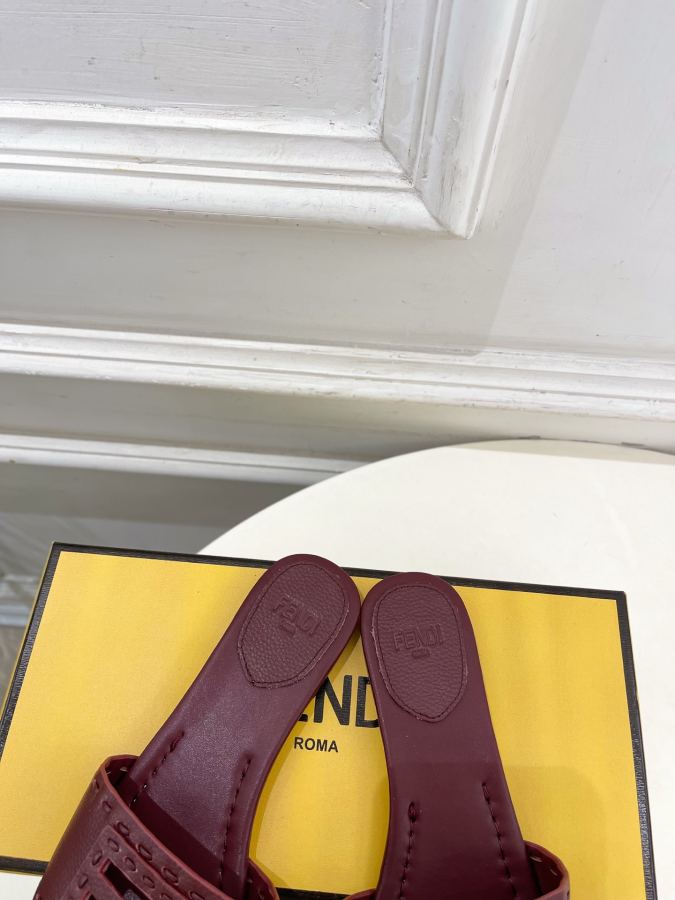 Fendi women's shoes 𝐅𝐄𝐍𝐃𝐈 | Fendi 26𝐬𝐬 — AAA Quality Replica — photo 7