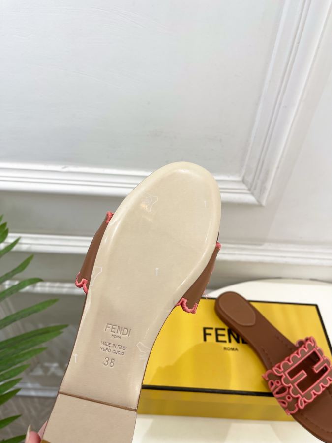 Fendi women's shoes 𝐅𝐄𝐍𝐃𝐈 | Fendi 26𝐬𝐬 — AAA Quality Replica — photo 9