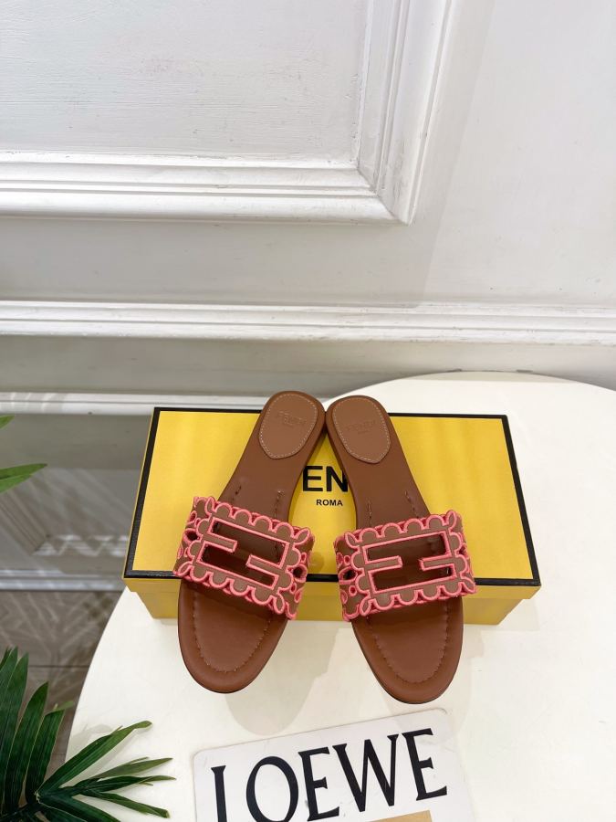Fendi women's shoes 𝐅𝐄𝐍𝐃𝐈 | Fendi 26𝐬𝐬 — AAA Quality Replica