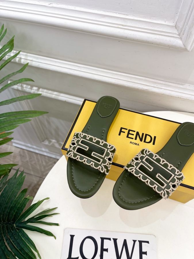 Fendi women's shoes 𝐅𝐄𝐍𝐃𝐈 | Fendi 26𝐬𝐬 — 1:1 Replica — photo 6