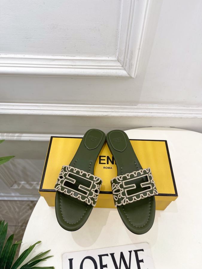 Fendi women's shoes 𝐅𝐄𝐍𝐃𝐈 | Fendi 26𝐬𝐬 — 1:1 Replica