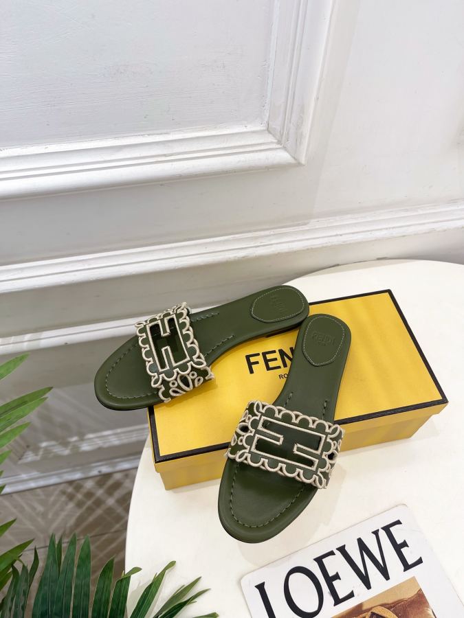 Fendi women's shoes 𝐅𝐄𝐍𝐃𝐈 | Fendi 26𝐬𝐬 — 1:1 Replica — photo 5