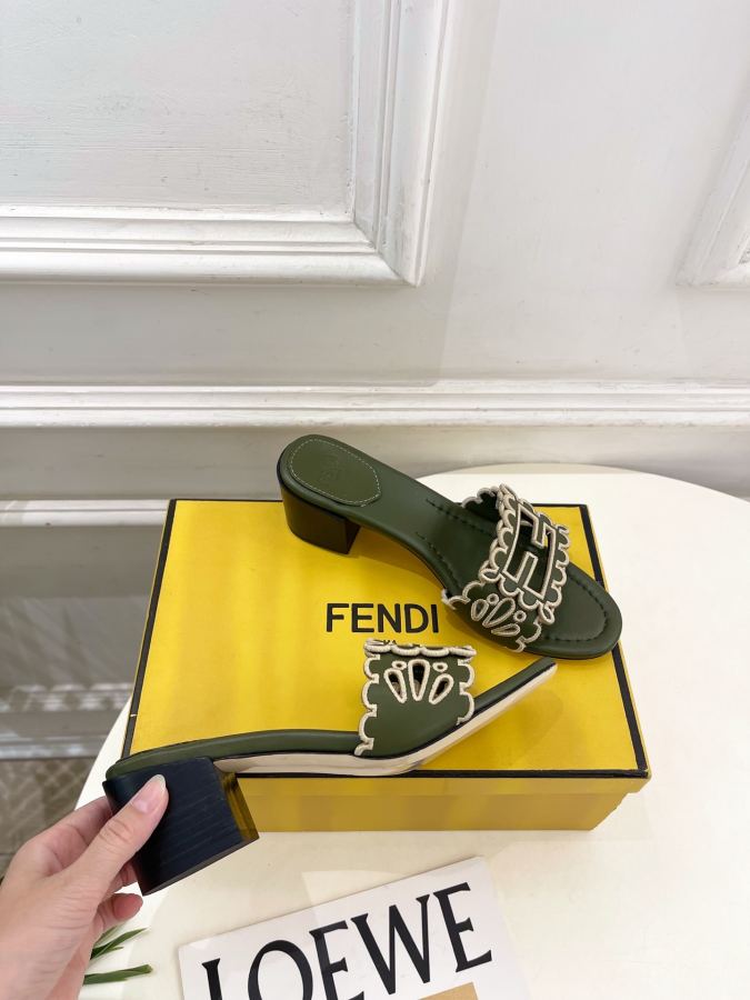 Fendi women's shoes 𝐅𝐄𝐍𝐃𝐈 | Fendi 26𝐬𝐬 — 1:1 Replica For Sale — photo 4