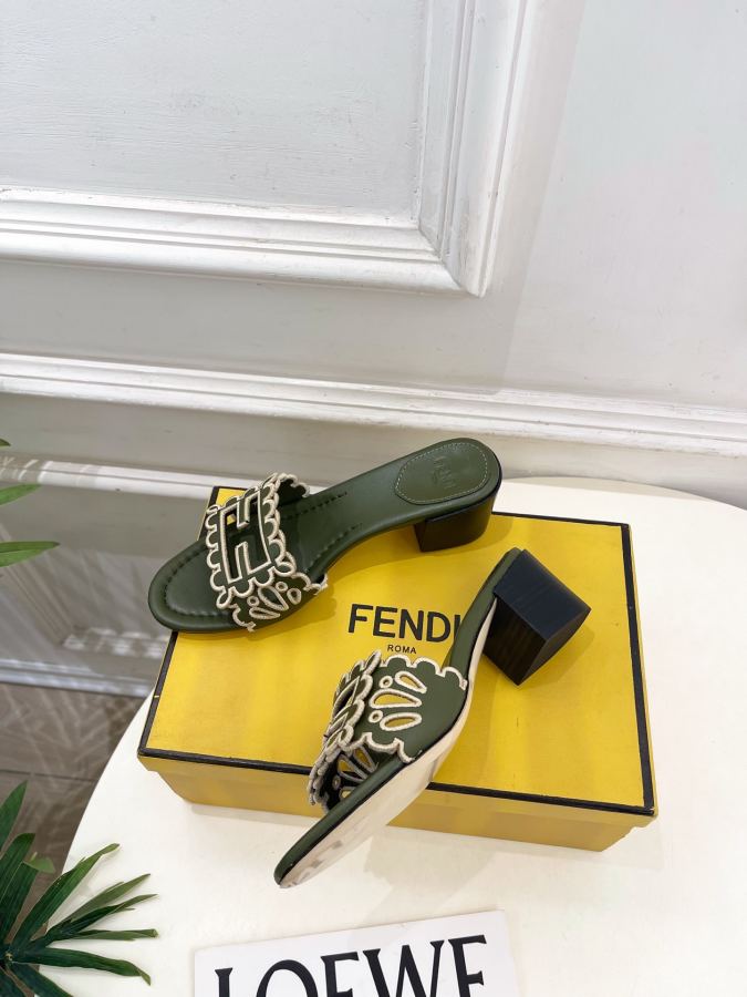 Fendi women's shoes 𝐅𝐄𝐍𝐃𝐈 | Fendi 26𝐬𝐬 — 1:1 Replica For Sale — photo 5