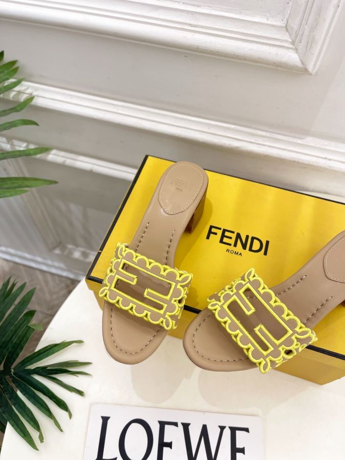 Fendi women's shoes 𝐅𝐄𝐍𝐃𝐈 | Fendi 26𝐬𝐬 — 1:1 Replica — photo 7