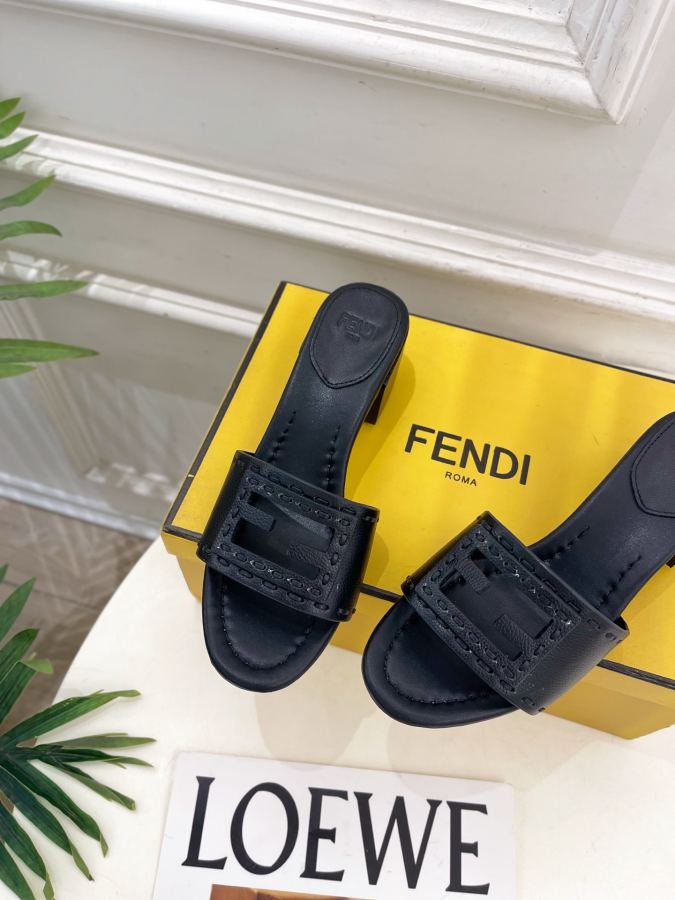 Fendi women's shoes 𝐅𝐄𝐍𝐃𝐈 | Fendi 26𝐬𝐬 — AAA Quality Replica — photo 6