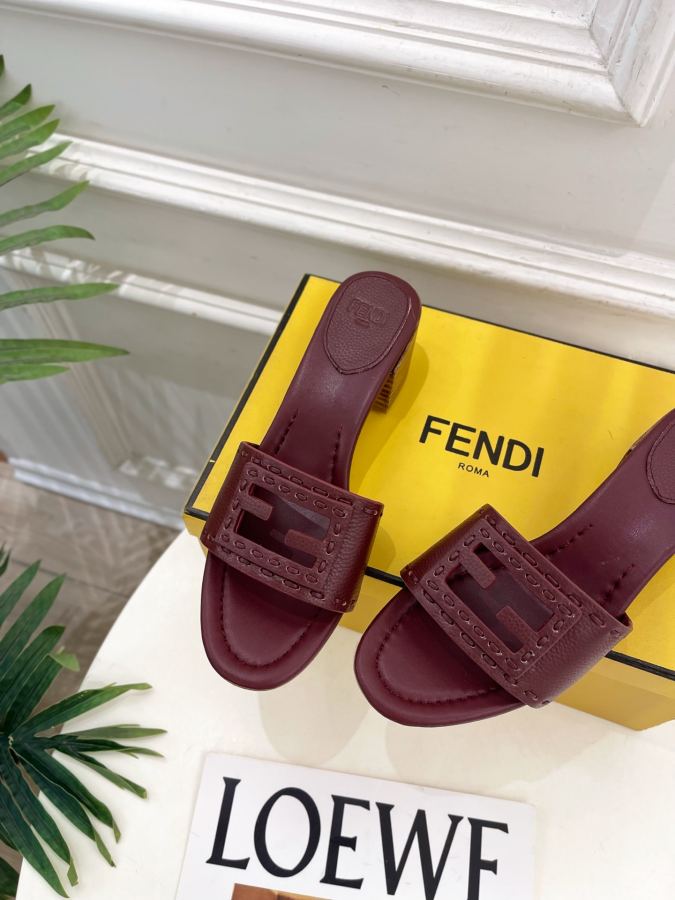 Fendi women's shoes 𝐅𝐄𝐍𝐃𝐈 | Fendi 26𝐬𝐬 — 1:1 Replica For Sale — photo 7