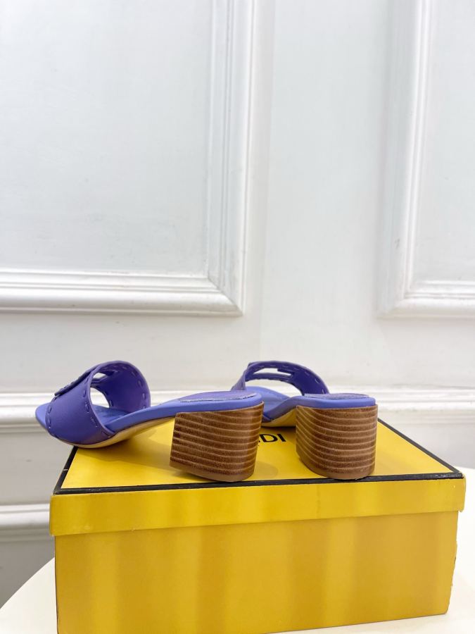 Fendi women's shoes 𝐅𝐄𝐍𝐃𝐈 | Fendi 26𝐬𝐬 — 1:1 Replica For Sale — photo 8