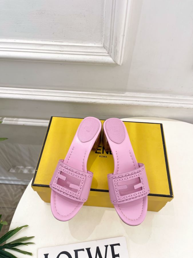 Fendi women's shoes 𝐅𝐄𝐍𝐃𝐈 | Fendi 26𝐬𝐬 — 1:1 Replica For Sale