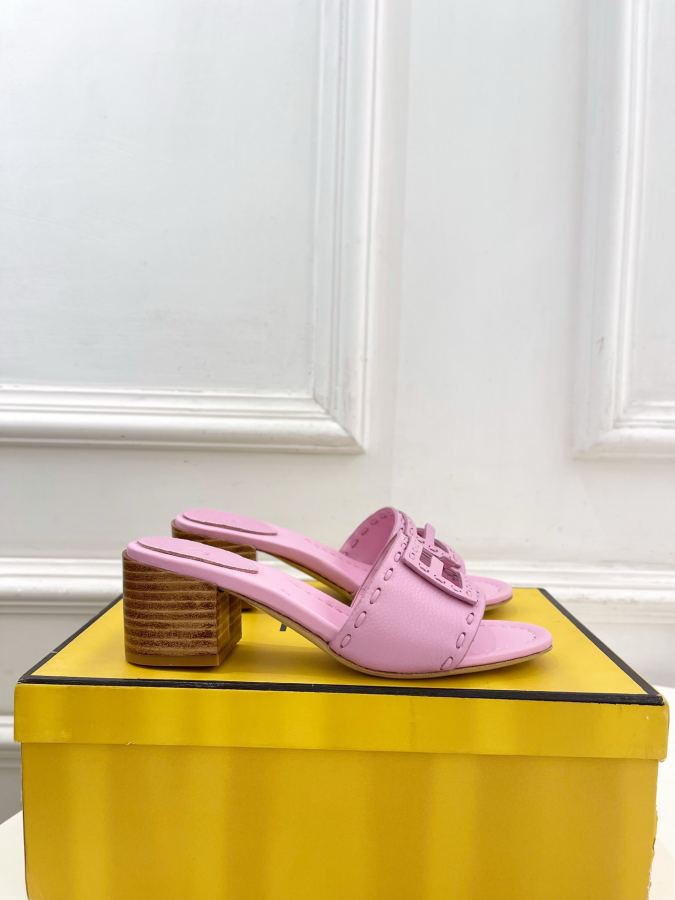 Fendi women's shoes 𝐅𝐄𝐍𝐃𝐈 | Fendi 26𝐬𝐬 — 1:1 Replica For Sale — photo 2