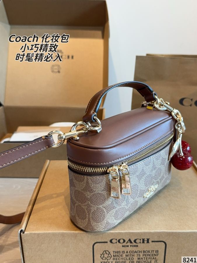 COACH bag This Coach presbyopic box bag welds the retro sophistication directly onto the body — AAA Quality Replica — photo 3