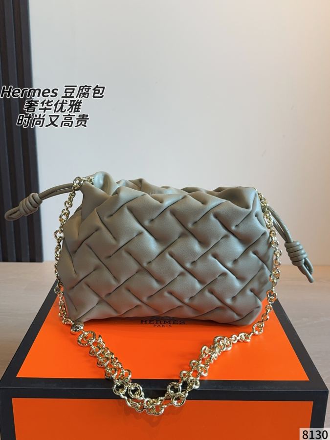 Hermes Women Hermès Les Nécessaires d'Hermès ​​ Swift ￼ 23*5*18cm — Premium Replica — photo 2