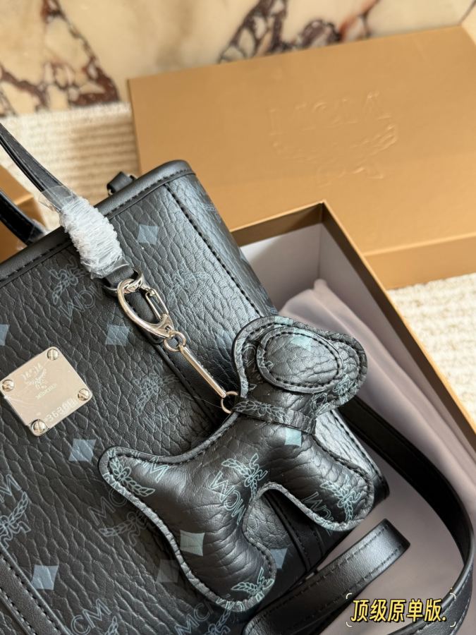 MCM bag Original top quality Qingdao OEM gift puppy pendant all steel hardware — AAA Quality Replica — photo 2