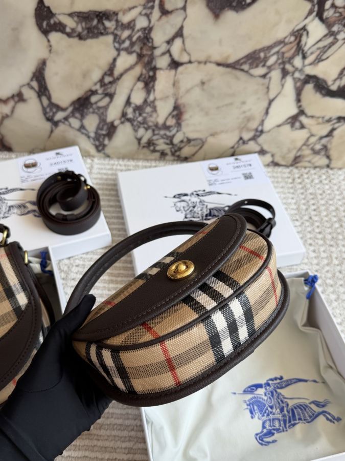 Burberry bag Burberry Highlands ​​ — 1:1 Replica For Sale — photo 5