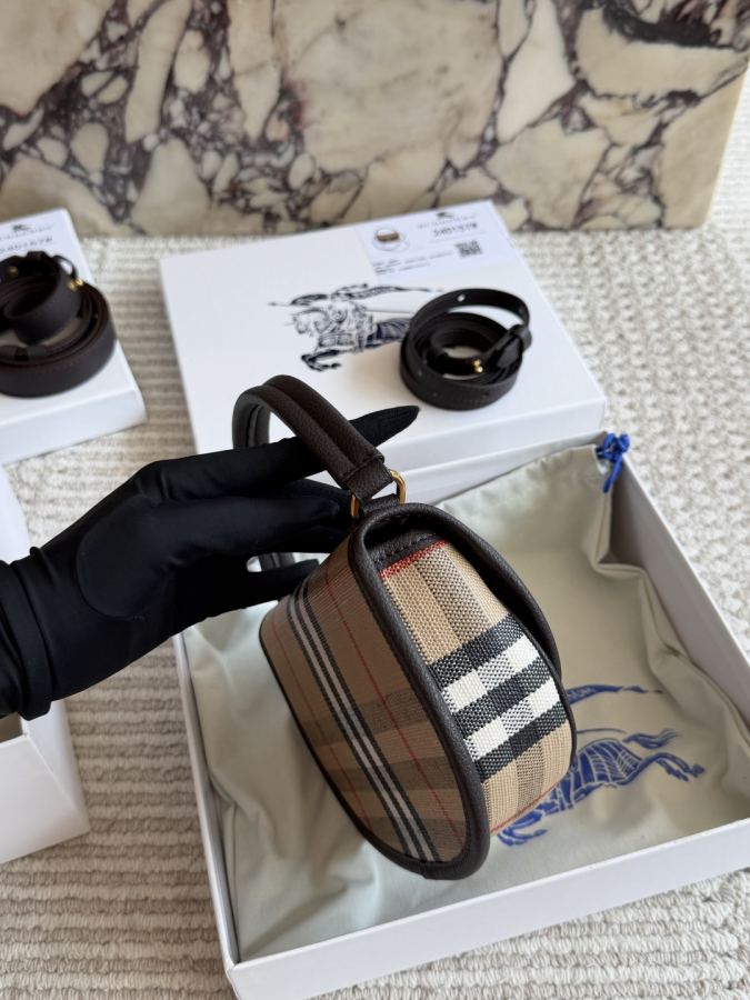 Burberry bag Burberry Highlands ​​ — 1:1 Replica For Sale — photo 6