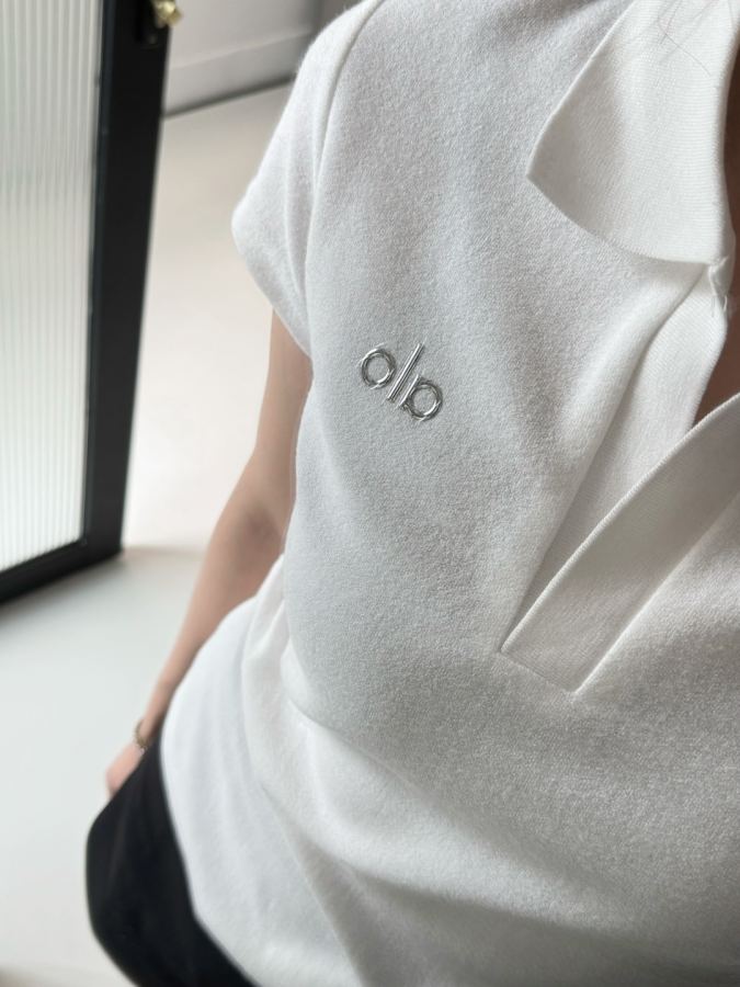 Alo T-shirt Aloyoga Women's polo t — 1:1 Replica — photo 3