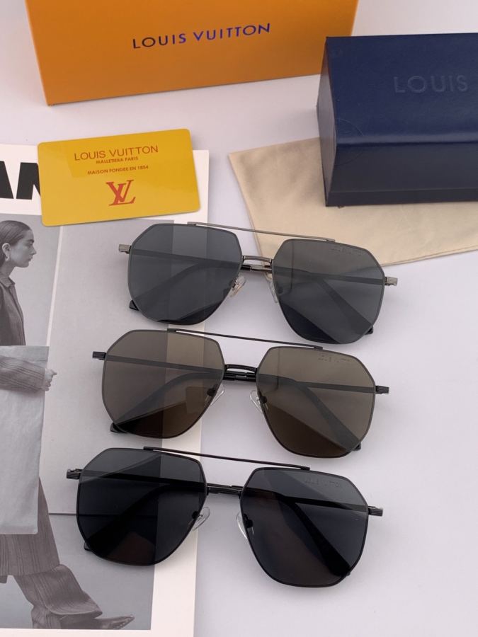 LV glasses LV men's colorful aviator polarized sunglasses Material: HD nylon thickened card slot — 1:1 Replica For Sale — photo 9