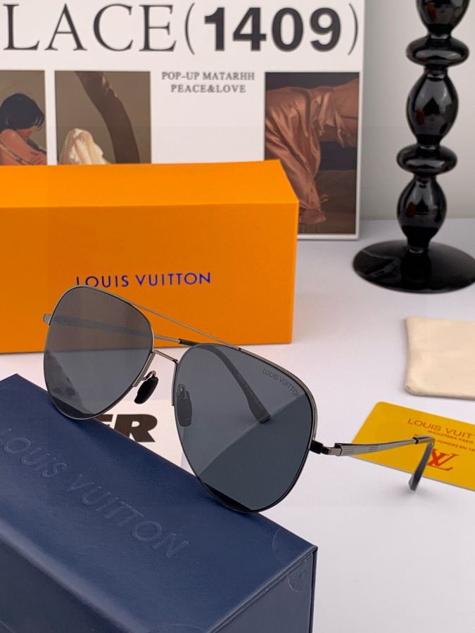 LV glasses LV men's colorful aviator polarized sunglasses Material: HD nylon thickened card slot — 1:1 Replica For Sale — photo 8