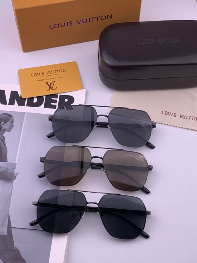 LV glasses LV men's colorful aviator polarized sunglasses Material: HD nylon thickened card slot — 1:1 Replica — photo 10