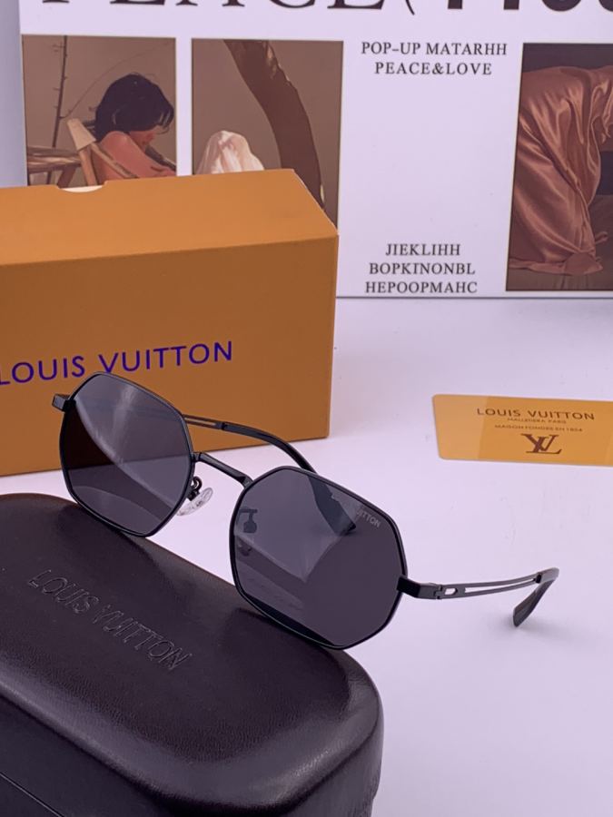 LV glasses Sunglasses for men and women, Polaroid polarized lenses, Toad mirrors, driving and fishing, — 1:1 Replica — photo 4