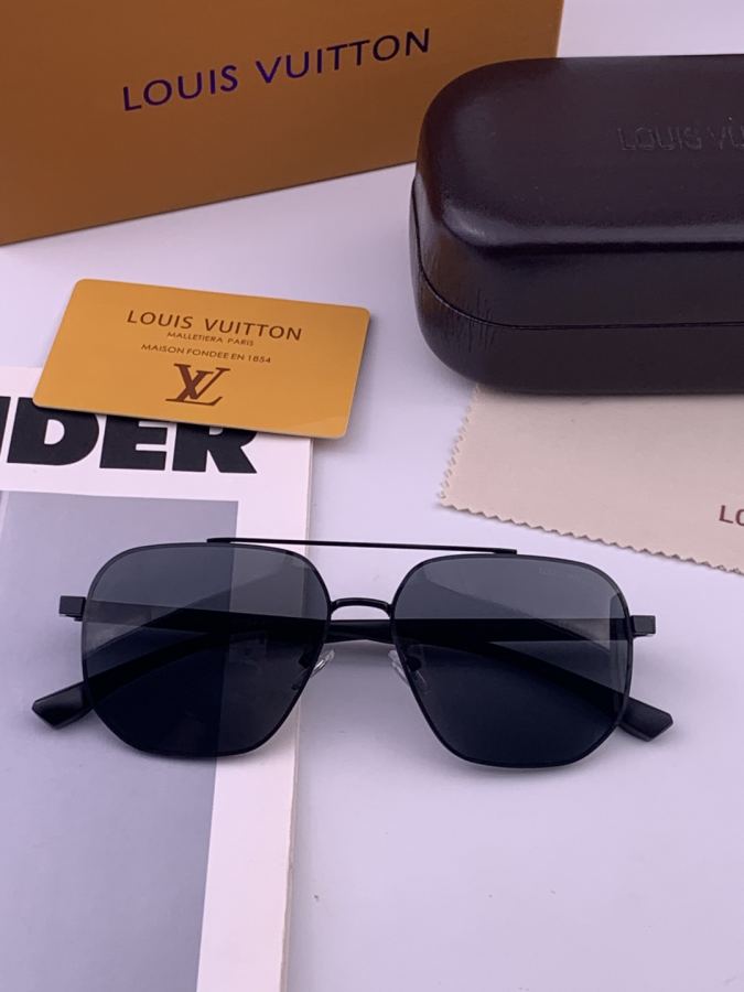LV glasses LV men's colorful aviator polarized sunglasses Material: HD nylon thickened card slot — AAA Quality Replica — photo 9