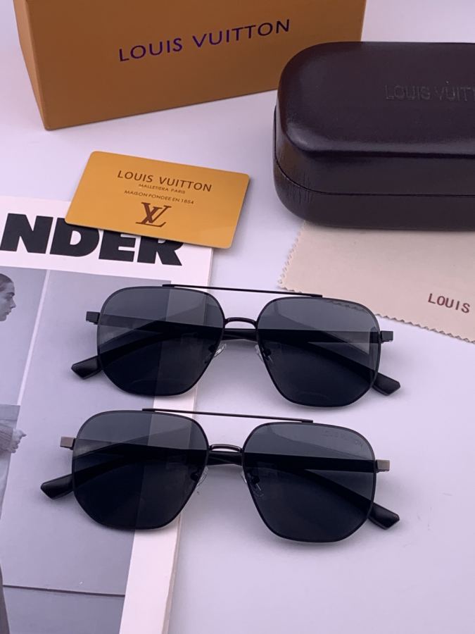 LV glasses LV men's colorful aviator polarized sunglasses Material: HD nylon thickened card slot — AAA Quality Replica — photo 10