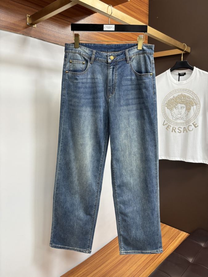 LV men European Station Men’s Business Casual Jeans K12 Slim Fit — 1:1 Replica For Sale — photo 2