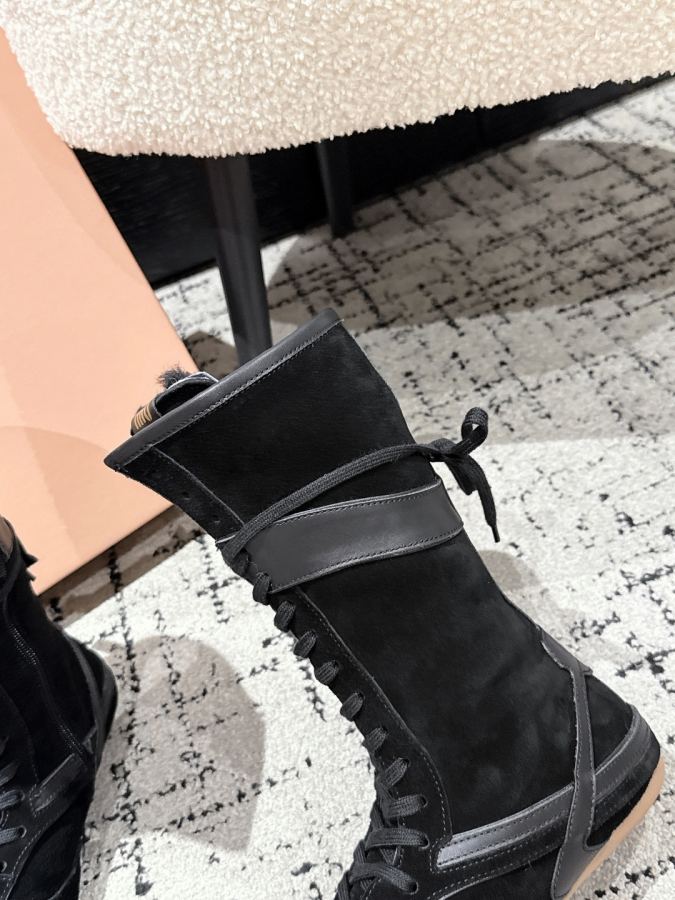 Miumiu women's shoes 𝐌𝐢𝐮𝐌𝐢𝐮Miaomiao 25/ Autumn and Winter Strap Wool Casual Boots — Premium Replica — photo 8