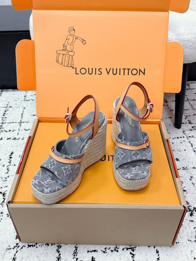 LV women's shoes LOUIS VUITTON Isola 26 — 1:1 Replica — photo 4