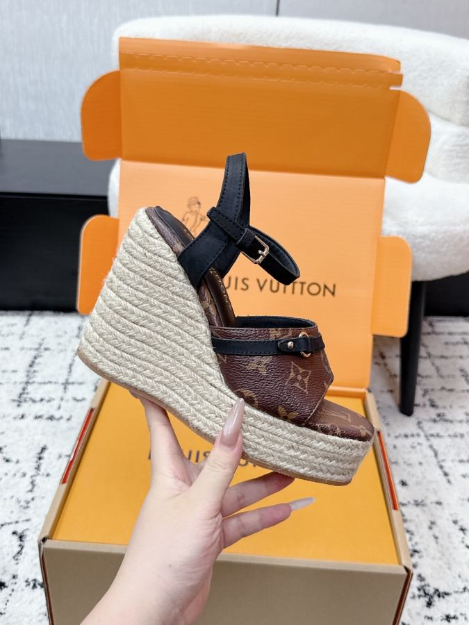 LV women's shoes LOUIS VUITTON Isola 26 — 1:1 Replica — photo 5