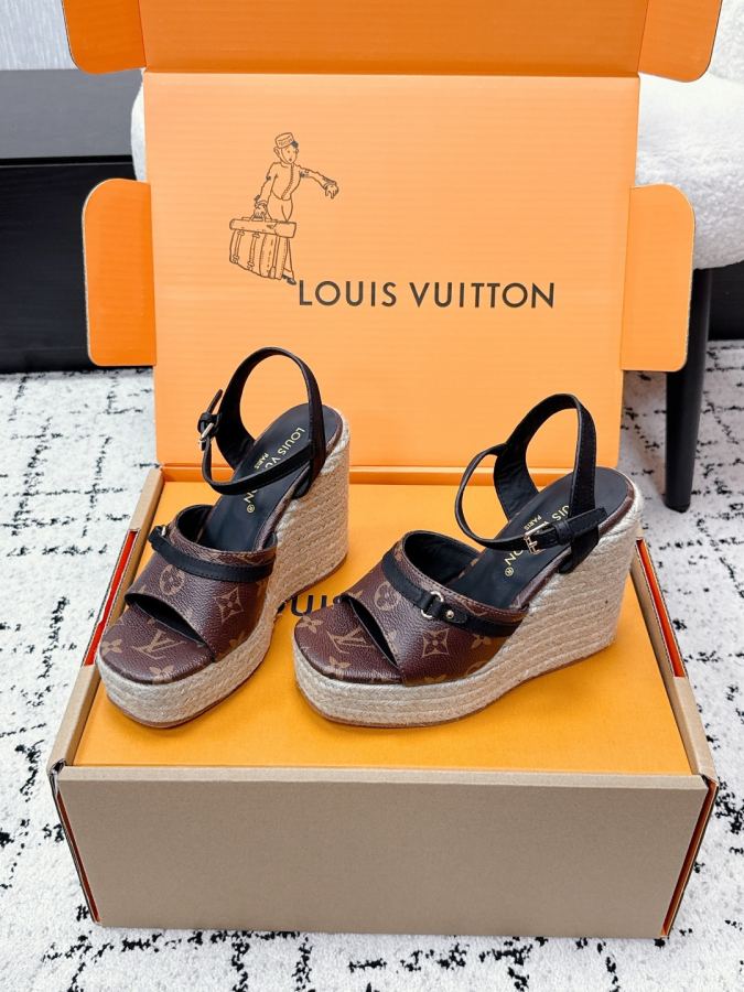 LV women's shoes LOUIS VUITTON Isola 26 — 1:1 Replica — photo 3